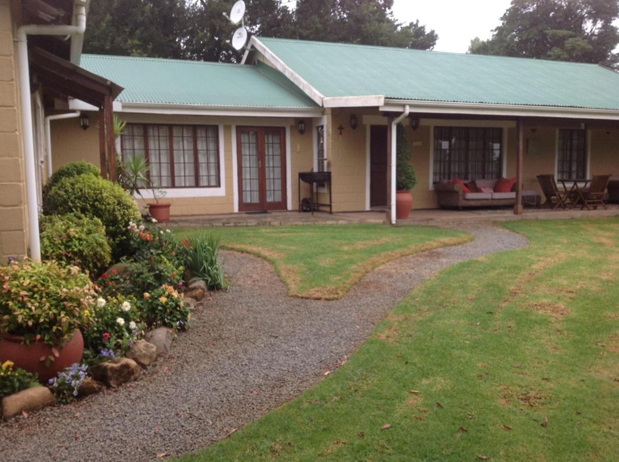 Cedar Garden Bed & Breakfast Underberg Luaran gambar